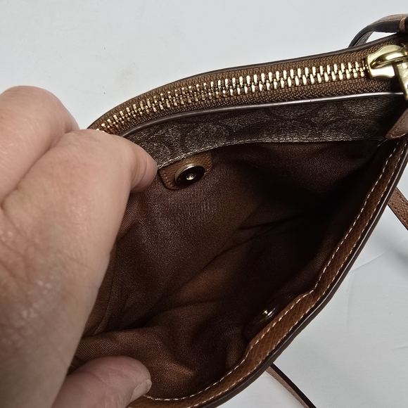 NWOT Coach Brown Signature North/South Crossbody Bag Adjustable Strap Zip Close - Picture 8 of 13